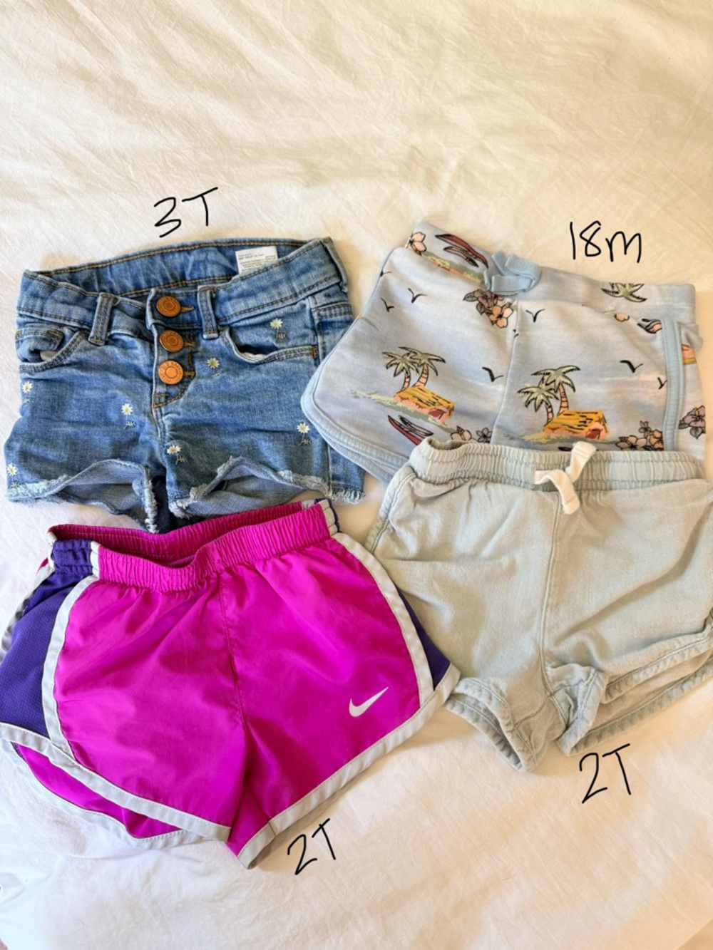 Girls summer clothing lot - Picture 2 of 4